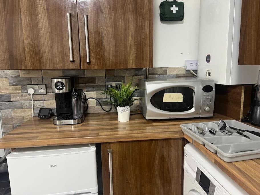 Immaculate House Apartment